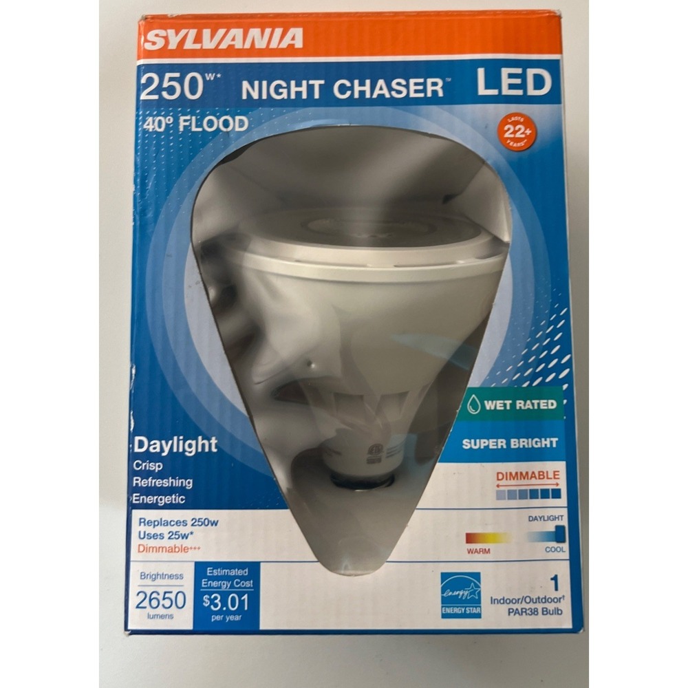 SYLVANIA LED Super Bright Night Chaser 250W 2650 Lumens Par38 Indoor/Outdoor NEW